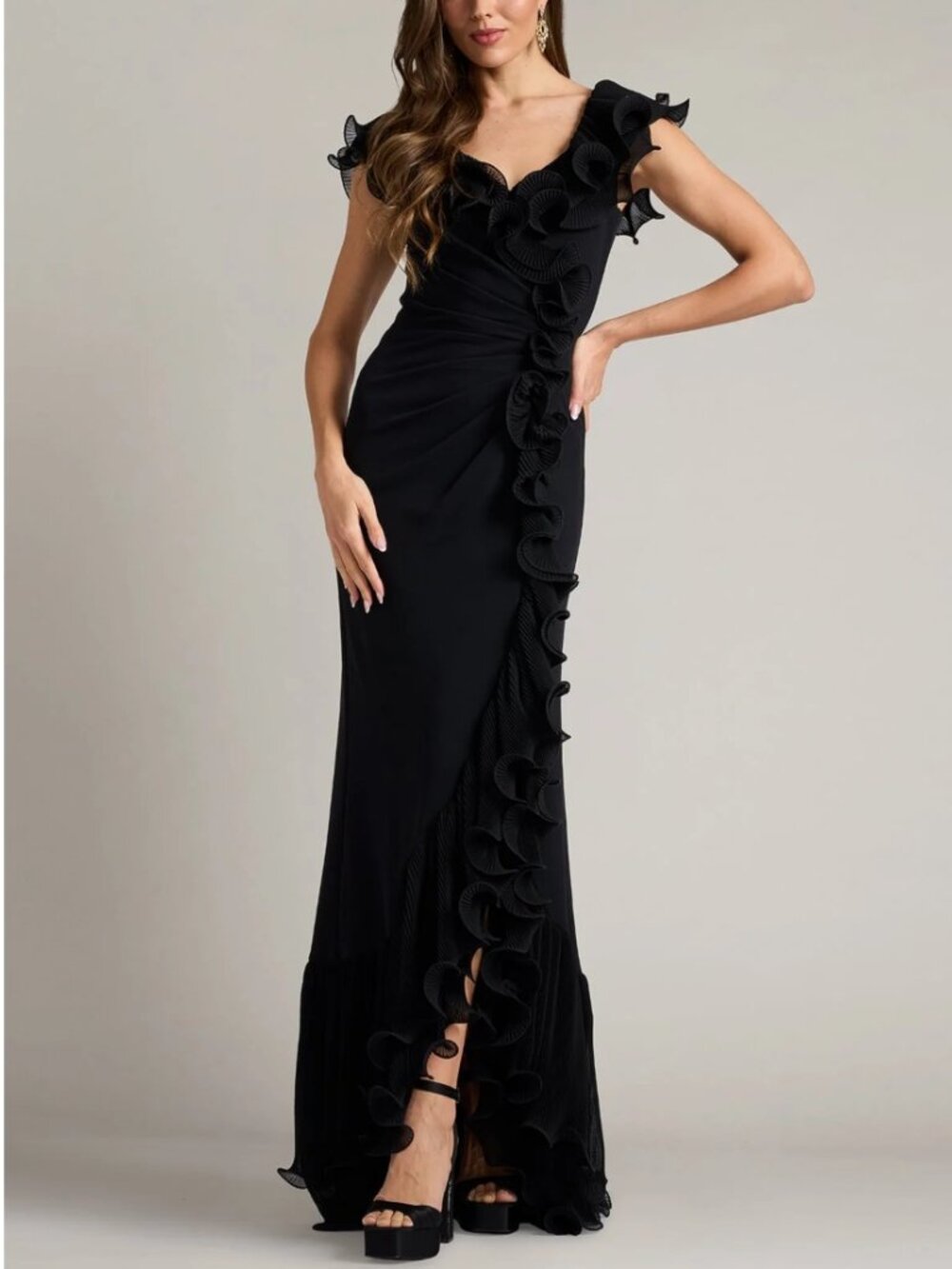 Tadashi Shoji Leandra Cascading Ruffle Gown Black Ruched Evening Gala Size S NWT